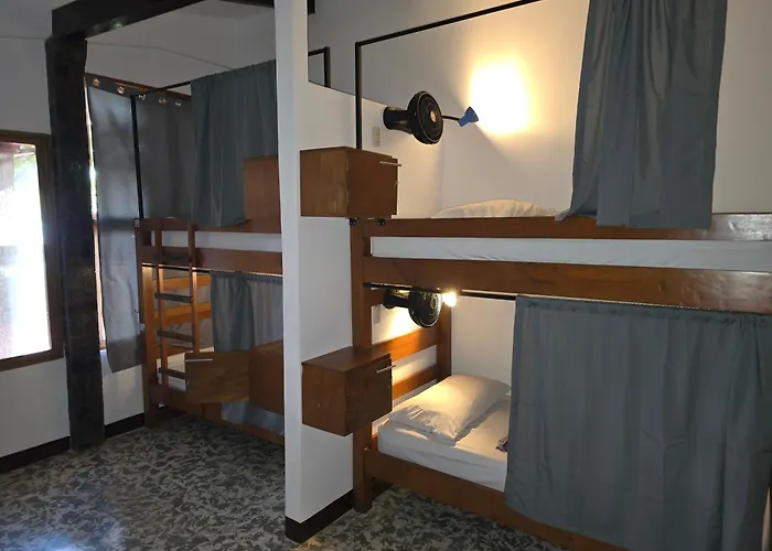 Paradiso Lakeside Resort